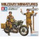 BRITISH BSA M20 MOTORCYCLE W/MILITARY POLICE SET